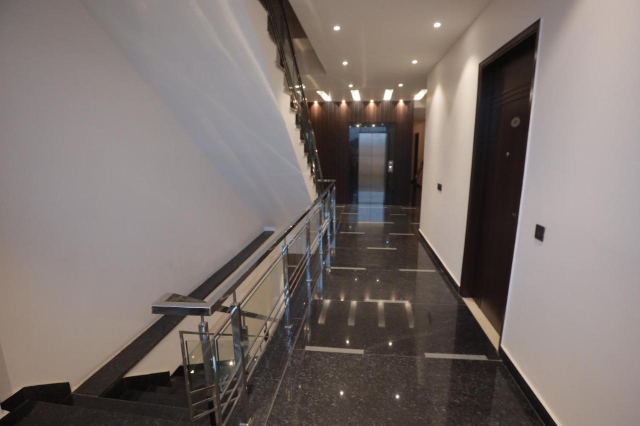 Ovel Hotel Лудхиана Экстерьер фото